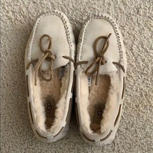 Women’s UGG slippers size 8 (run small!)
